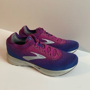 Brooks Levitate 2 Women's 9.5  Pink Running Shoes Purple Pink Sneakers Athletic